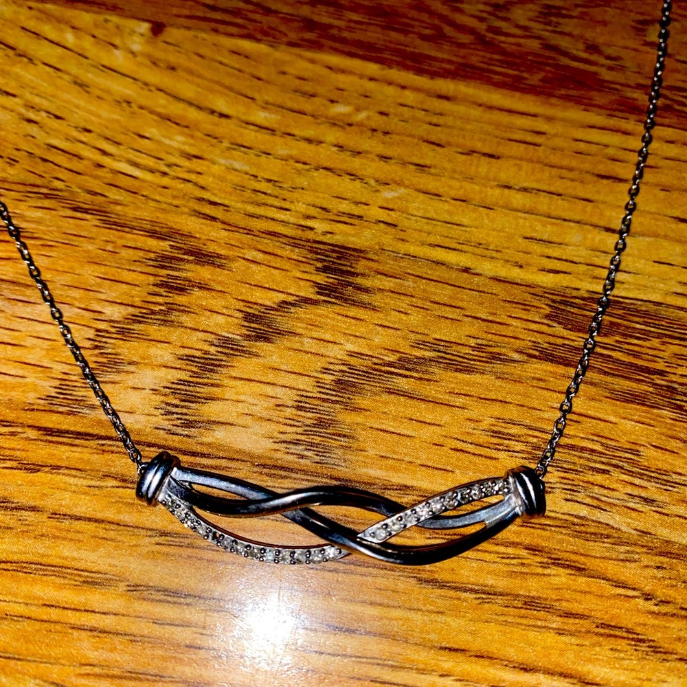 Dainty necklace - Picture 1 of 2